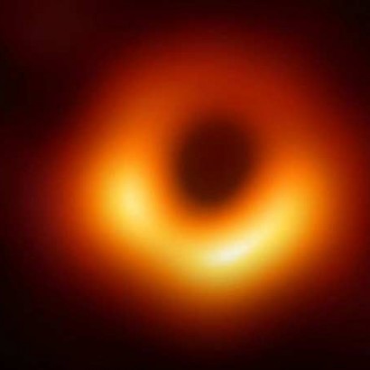 نخستین تصویر از سیاه چاله منتشر شد