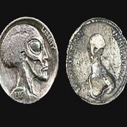کشف سکه های فرازمینی در مصر