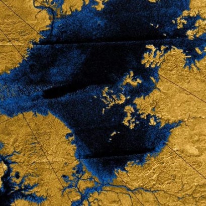 عمق بزرگ‌ترین دریاچه‌ی متانی سطح زحل به بیش از ۳۰۰ متر می‌رسد