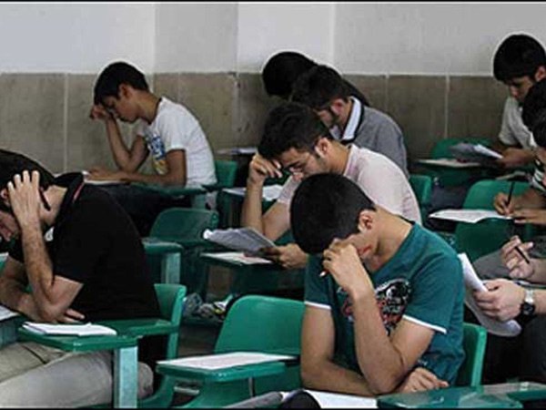 تغییر زمان برگزاری امتحانات دانش آموزان خلاف مصوبه مجلس است