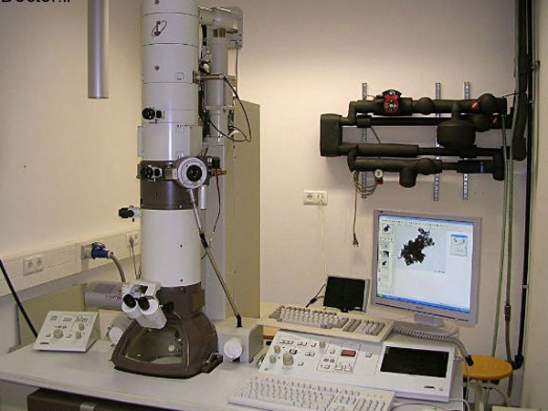 میکروسکوپ الکترونی عبوری (TEM)