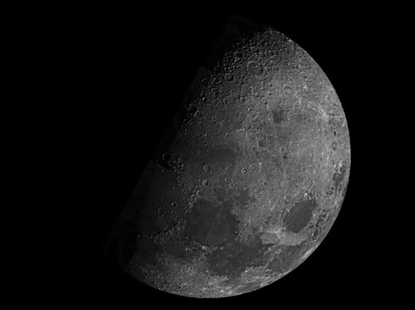 شواهد جدید نشان می‌دهند ماه زمانی بخشی از زمین بود