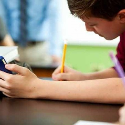 باید و نبایدهای استفاده دانش‌آموزان از  تلفن همراه