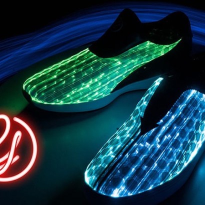 کفش ورزشی با LED