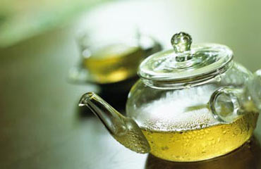 چای سبز از لخته شدن خون جلوگیری می کند