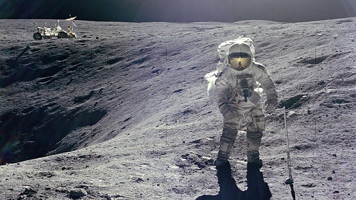آیا ماجرای سفر به ماه یک دروغ بود؟