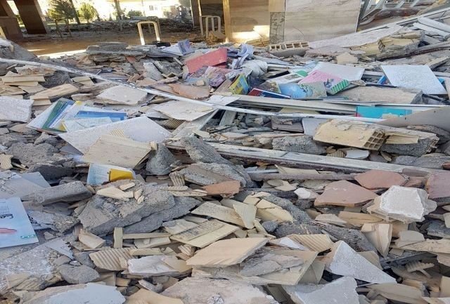 دانش آموزان زلزله زده در مدارس سیار مشغول به تحصیل شده اند