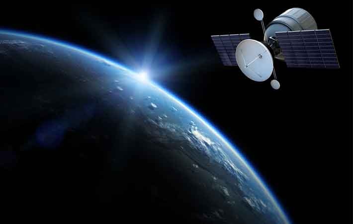 ساخت ماهواره‌ بومی اولویت سازمان فضایی و وزارت ارتباطات