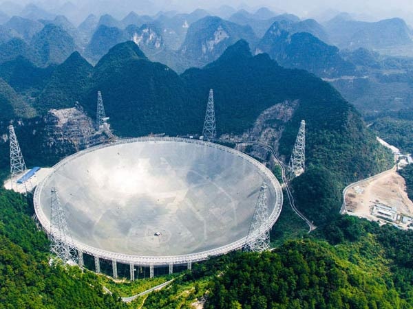 بزرگترین تلسکوپ رادیویی به دنبال حیات بیگانه