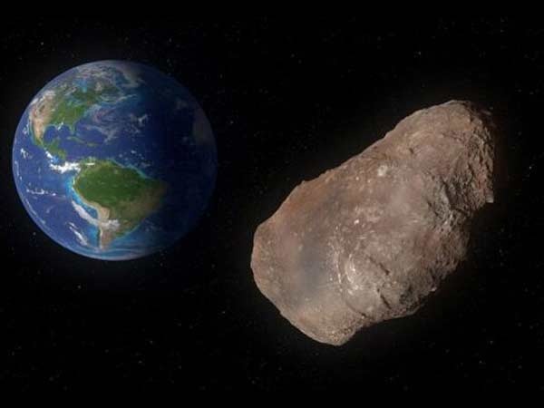 بامداد فردا سیارک اندازه اهرام مصر از کنار زمین می‌گذرد