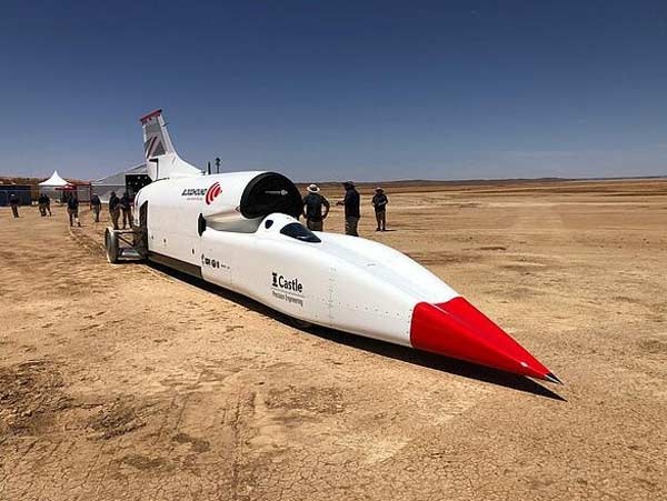 ثبت رکورد سرعت زمینی با خودروی مافوق صوت رولزرویس