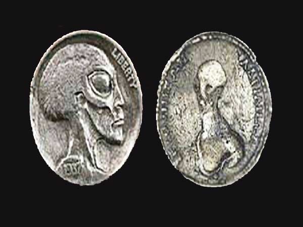 کشف سکه های فرازمینی در مصر