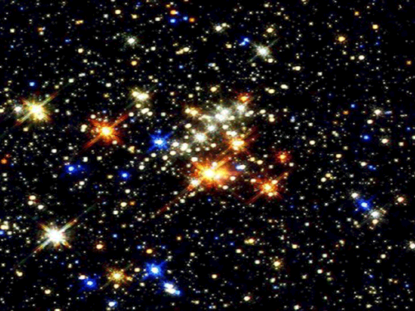 چرا رنگ ستاره‌های آسمان با هم متفاوت است؟