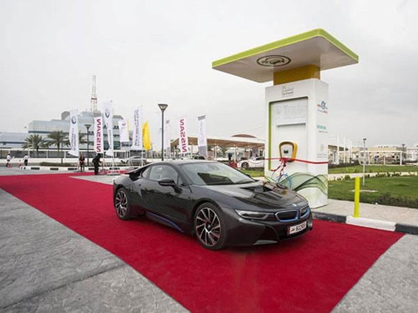 ایستگاه‌های شارژ هوشمند خودروهای برقی در قطر