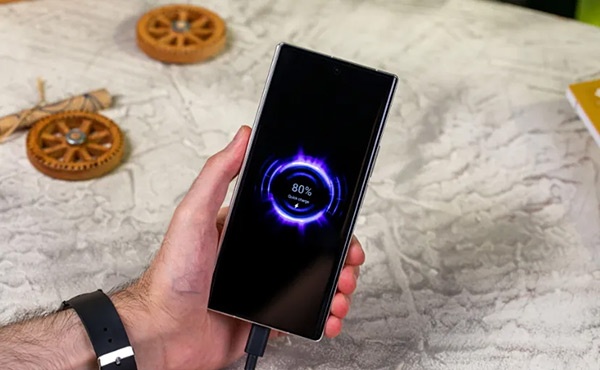 آیا شارژ کردن گوشی تا ۸۰ درصد واقعا عمر باتری را افزایش می‌دهد؟