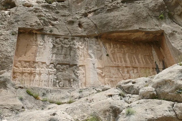 شاپور دوم ساسانی ؛ پادشاهی شجاع و قدرتمند