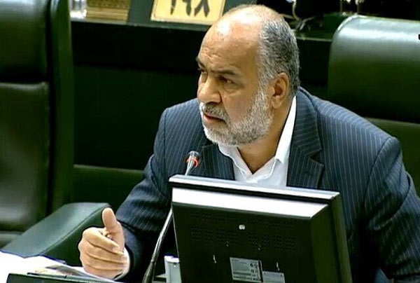 نماینده مهریز از پاسخ های وزیر آموزش و پرورش قانع شد