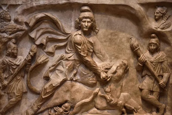 میترا؛ خداوندگار نور و روشنایی