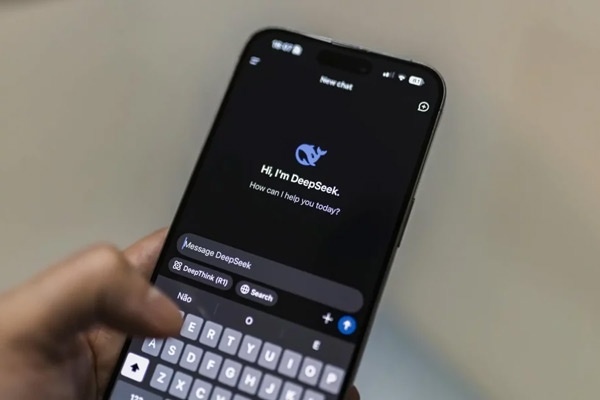 دیپ‌سیک Math-V2 مدل تازه‌ای که سطح طلای المپیاد ریاضی را لمس کرد.