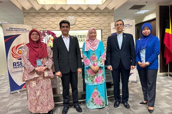 ۵۷۰ دانشجوی ایرانی در دانشگاه‌های مالزی