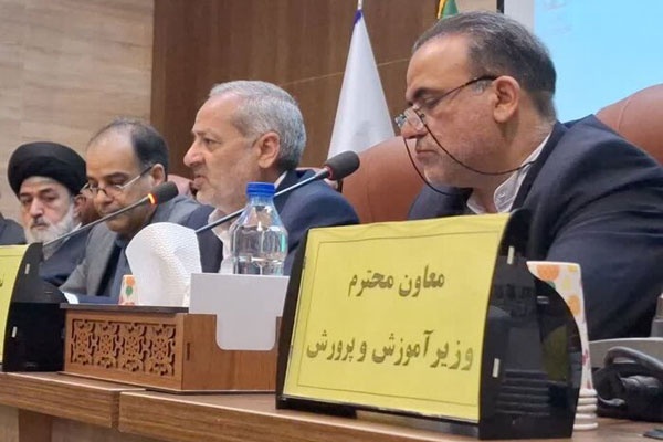 تعطیلی احتمالی مدارس بر اساس شرایط هر منطقه تعیین می‌شود.